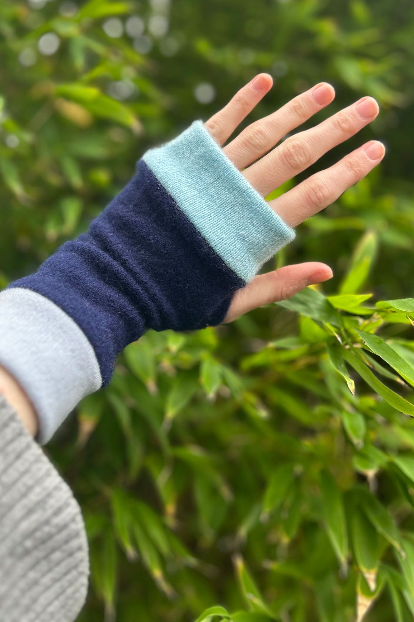 Colour Block Cashmere Fingerless Gloves