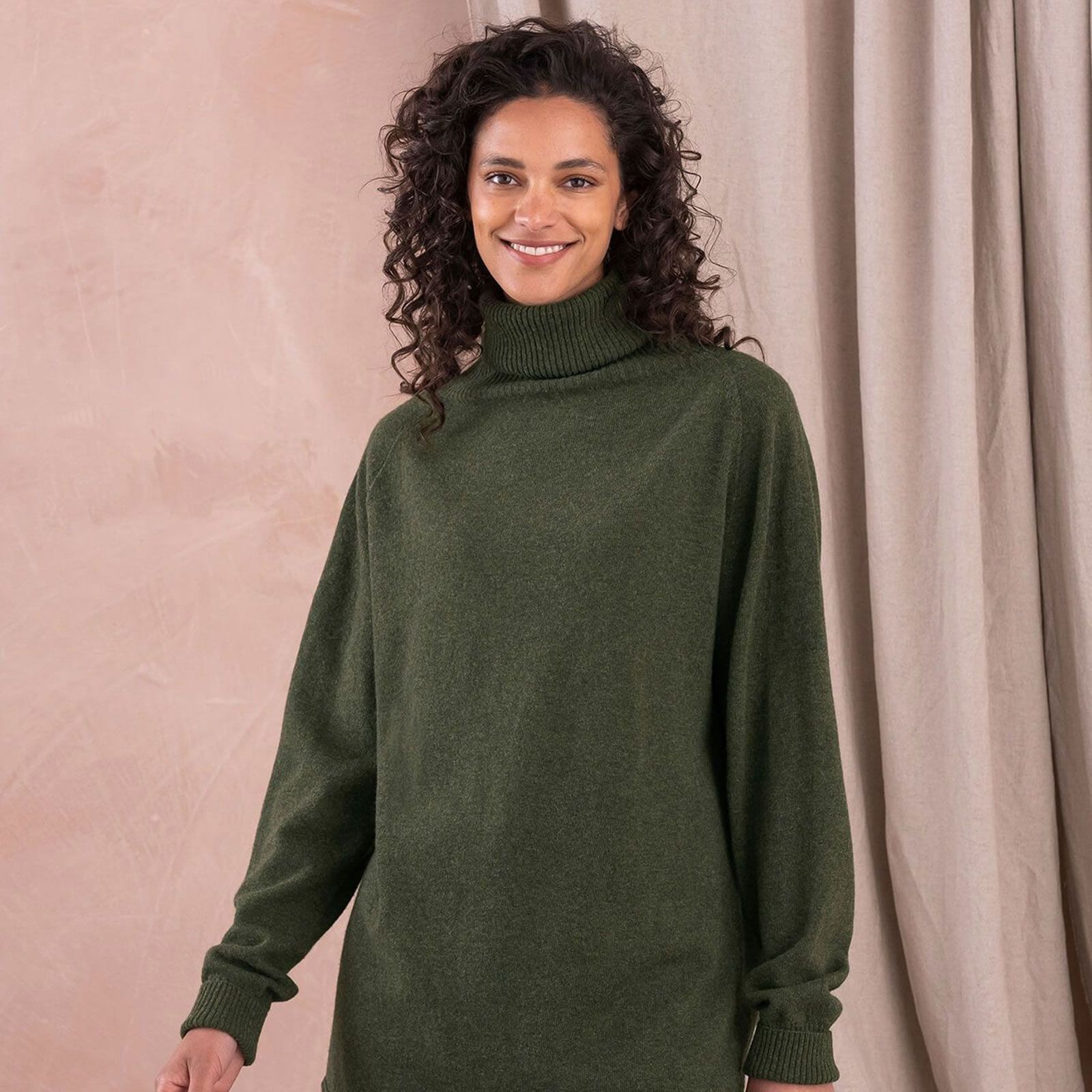 Geelong Slouch Roll Neck