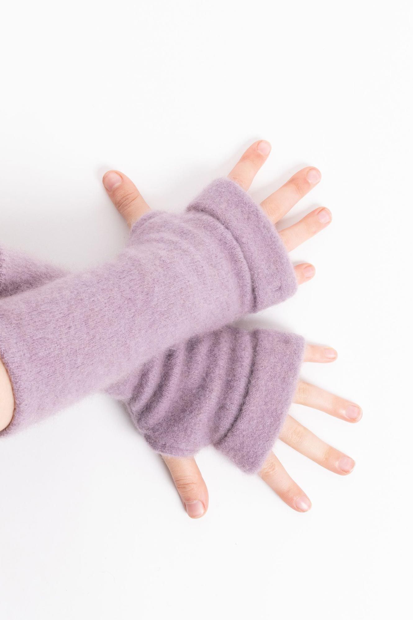 Children's Gloves (1).jpg