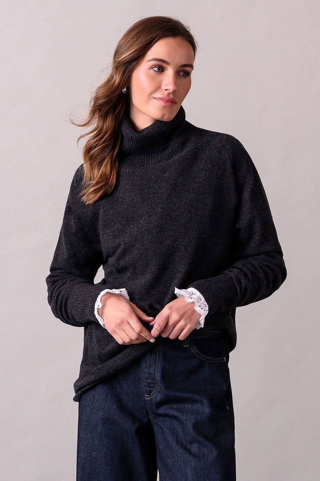 Geelong Slouch Roll Neck